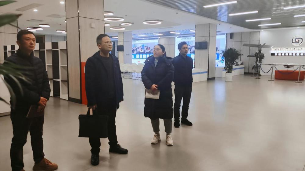 7621af915e81945517f9cce0fae4b7d